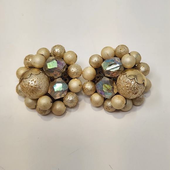 Button Cluster Vintage Clip On Earrings Set of 4 Pairs Beaded Retro Glam Japan - Picture 2 of 9